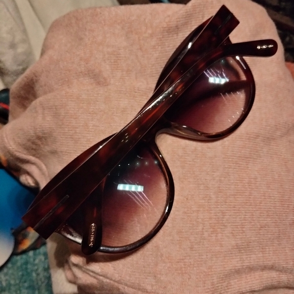 Womens Tom Ford sunglasses - Picture 4 of 7